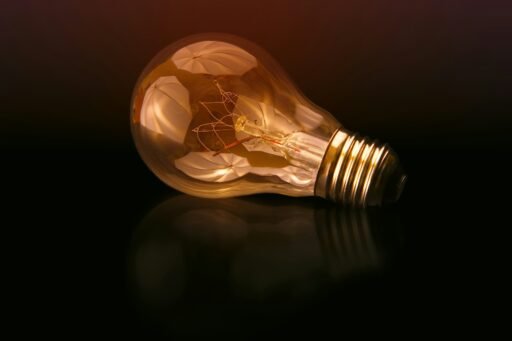 lâmpada iluminada